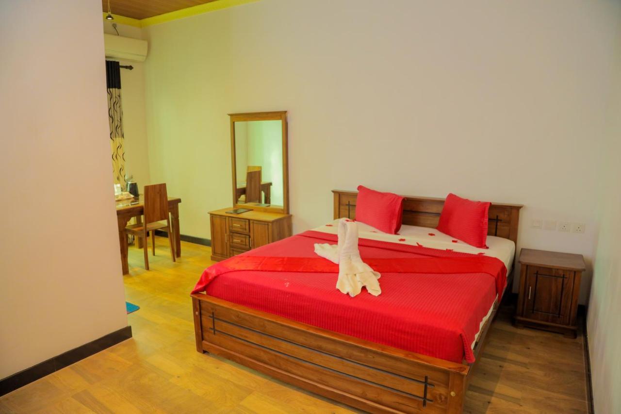Aurora Banquet And Hotel Chilaw Zewnętrze zdjęcie